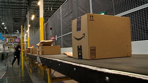 Holiday rush in full swing at Amazon fulfillment center in Pflugerville